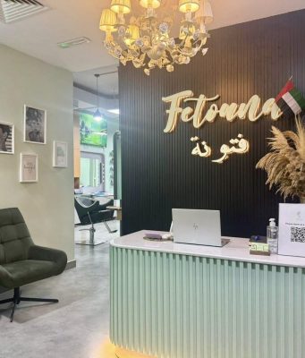 Does your Labubu already have coloured nails ?