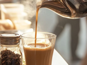 Karak in Dubai A Newcomer’s Guide to a Local Ritual Karak in Dubai © Canva